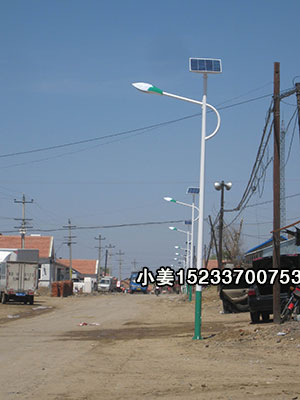 乌海6米30瓦太阳能路灯农村改造用哪个厂家好